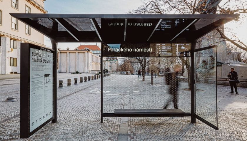 Praha testuje chytré zastávky