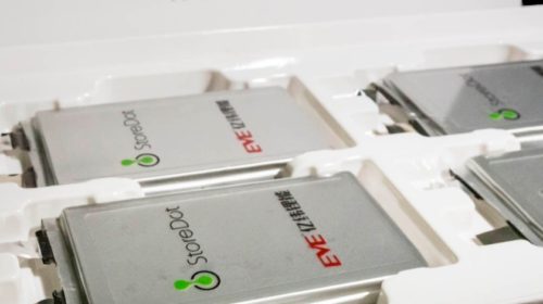 Byly vyvinuty baterie pro elektromobily s pětiminutovým nabíjením