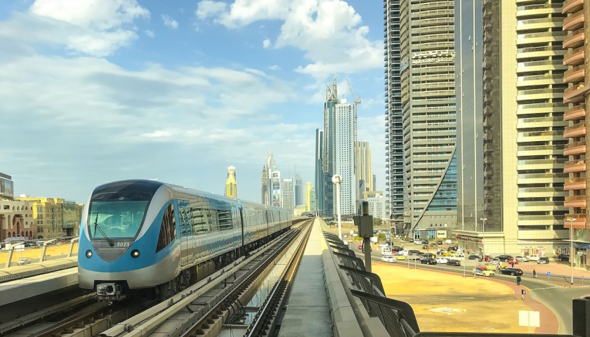 Dubai smart city metro